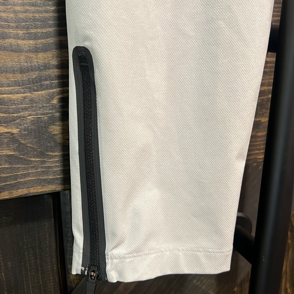 GymShark Hybrid Woven Pants S Grey Activewear Stretch Zipper Pockets Workout - Picture 13 of 16